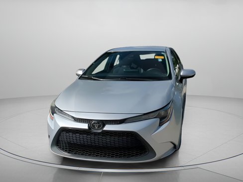 Used 2021 Toyota Corolla LE image 8