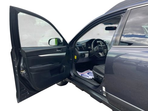 Used 2011 Subaru Outback 2.5i Premium w/ All-Weather Pkg image 10