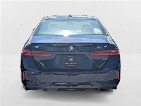 New 2026 BMW i5 eDrive40 w/ M Sport Package image 7