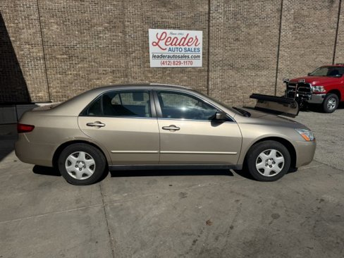 Used 2005 Honda Accord LX image 2