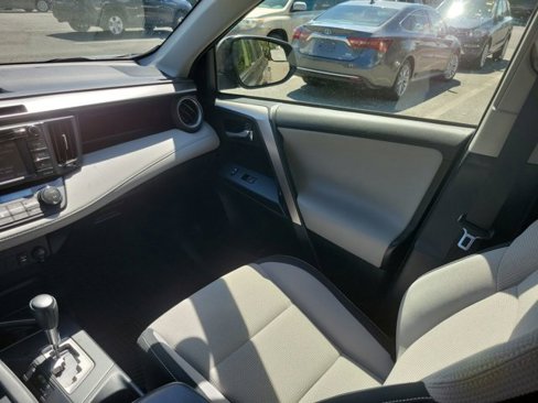 Used 2016 Toyota RAV4 XLE image 23