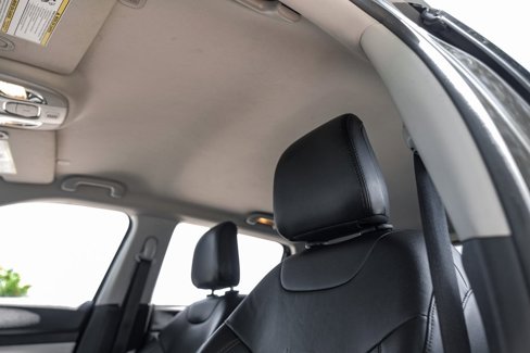 Used 2022 Jeep Compass Limited image 42