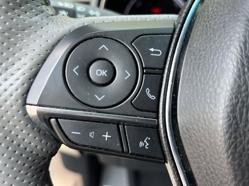 Used 2019 Toyota Avalon Limited image 25