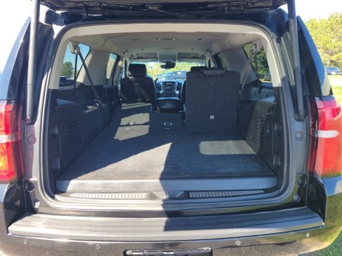 Used 2016 Chevrolet Suburban LT image 17