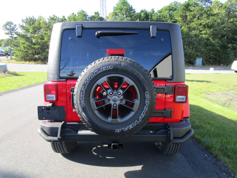 Used 2018 Jeep Wrangler Unlimited Sport image 5