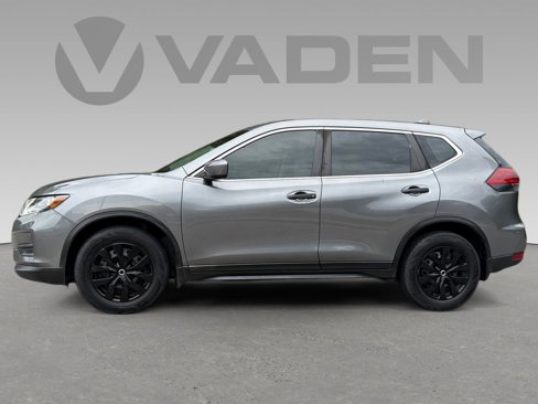 Used 2020 Nissan Rogue S image 4