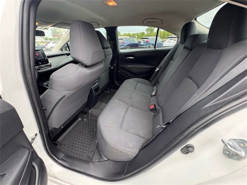 Used 2020 Toyota Corolla LE image 29
