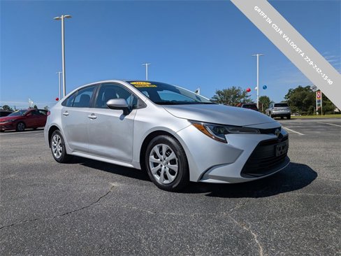 Used 2023 Toyota Corolla LE image 1
