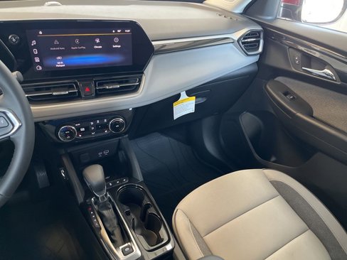 New 2025 Chevrolet TrailBlazer LT w/ Convenience Package image 18