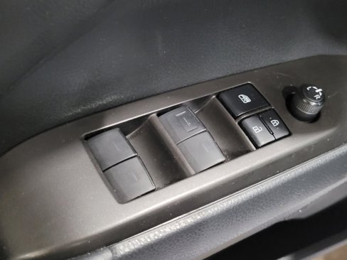 Used 2021 Toyota Camry LE image 27