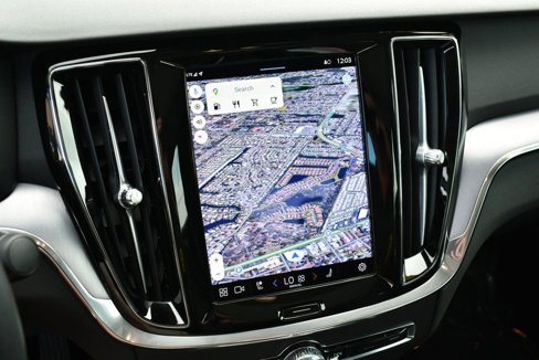 Used 2024 Volvo S60 B5 Core w/ Climate Package image 13