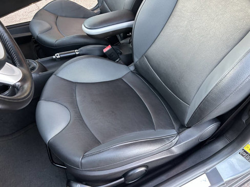 Used 2010 MINI Cooper S w/ Sport Pkg image 6