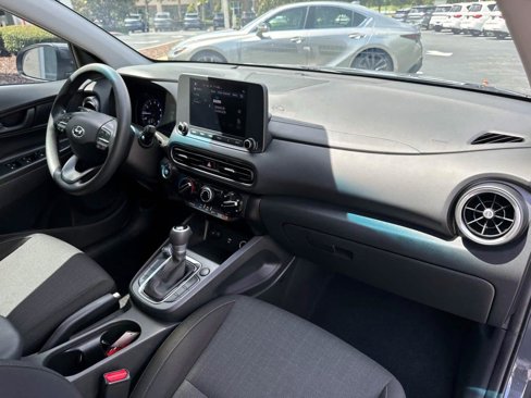 Used 2023 Hyundai Kona SEL w/ Winter Weather Package image 15