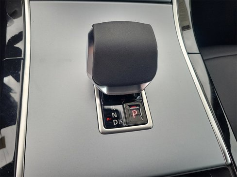 New 2025 Land Rover Range Rover Evoque S image 10