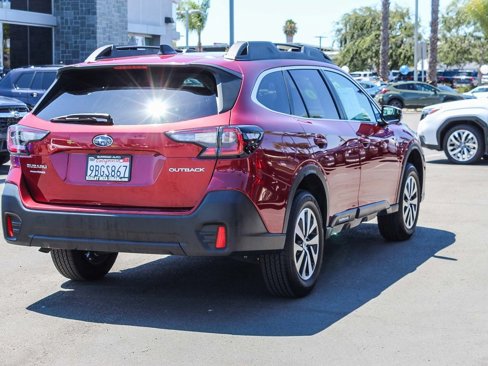 Used 2022 Subaru Outback Premium image 8
