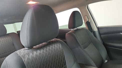 Used 2019 Nissan Rogue SV image 10