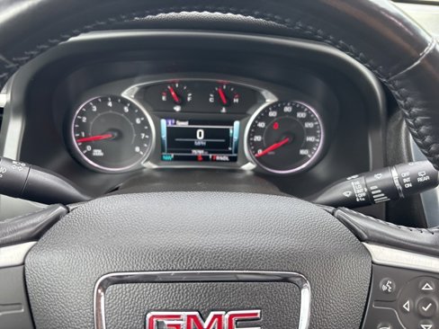 Used 2018 GMC Acadia SLT image 12