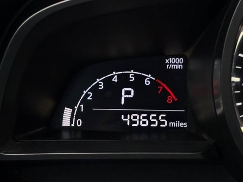 Used 2018 MAZDA MAZDA3 Sport image 4