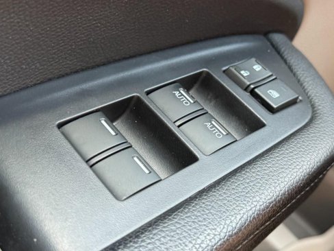 Used 2019 Honda Pilot Touring image 26