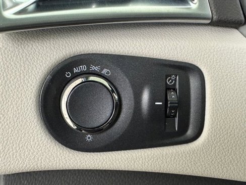 Used 2015 Cadillac SRX Luxury w/ Driver Awareness Package image 22