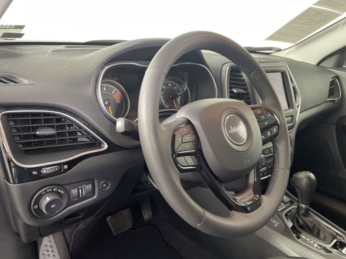 Used 2023 Jeep Cherokee Altitude Lux image 10