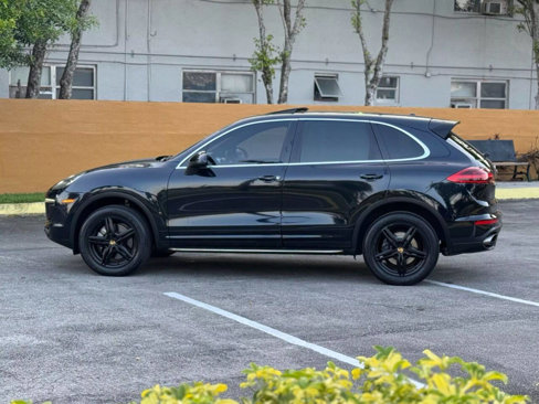 Used 2016 Porsche Cayenne image 9