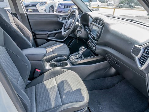 Used 2021 Kia Soul S image 23