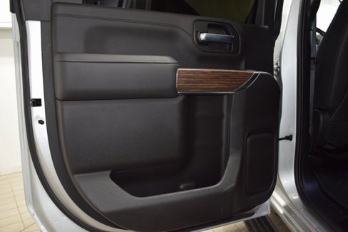 Used 2022 Chevrolet Silverado 2500 High Country w/ Technology Package image 48