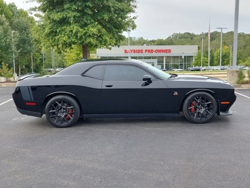 Used 2015 Dodge Challenger R/T Scat Pack w/ Scat Pack Appearance Package image 26