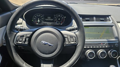 Used 2018 Jaguar E-PACE SE image 47