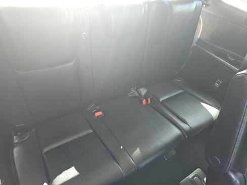 Used 2019 Toyota Highlander XLE image 16