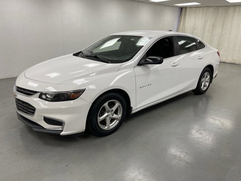 Used 2018 Chevrolet Malibu LS image 1