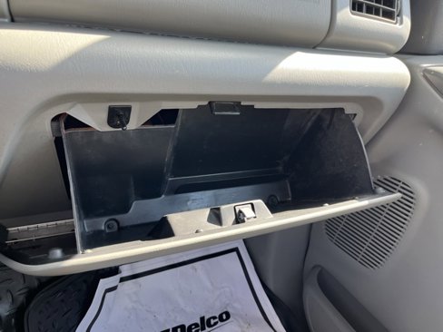 Used 2002 Ford F250 XL image 19