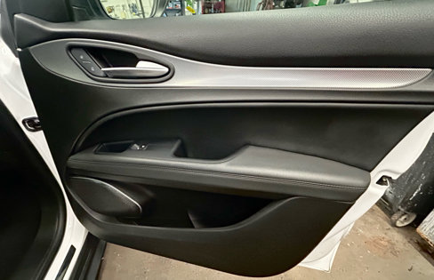 Used 2018 Alfa Romeo Stelvio Ti Sport image 21