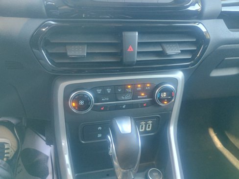 Used 2021 Ford EcoSport Titanium image 24