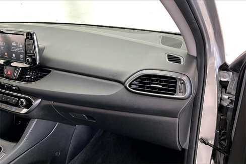 Certified 2020 Hyundai Elantra GT image 16