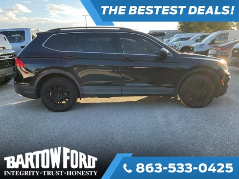 Used 2019 Volkswagen Tiguan SE w/ Panoramic Sunroof Package image 4