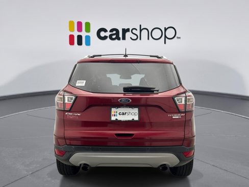 Used 2017 Ford Escape Titanium image 3