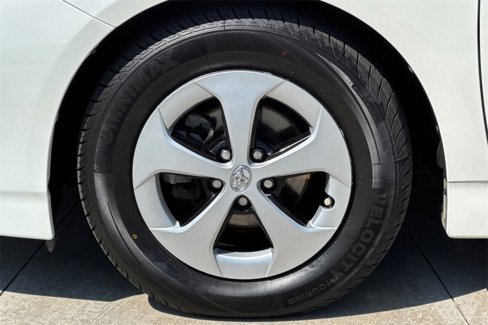 Used 2015 Toyota Prius Two image 29