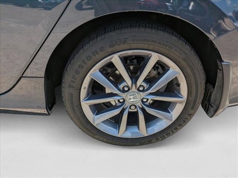 Used 2019 Honda Civic EX image 8