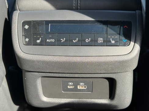 Used 2023 Nissan Pathfinder SL w/ SL Premium Package image 13