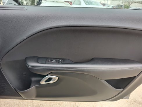 Used 2023 Dodge Challenger SXT image 31