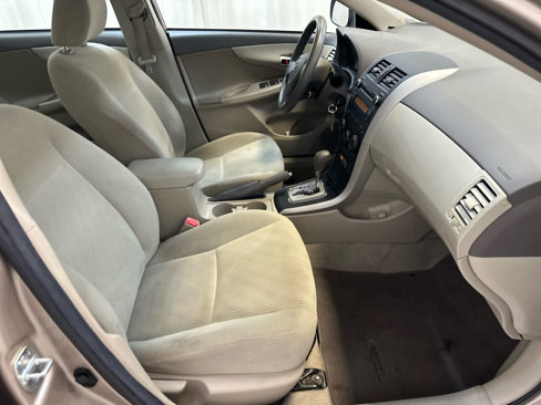 Used 2010 Toyota Corolla LE image 14