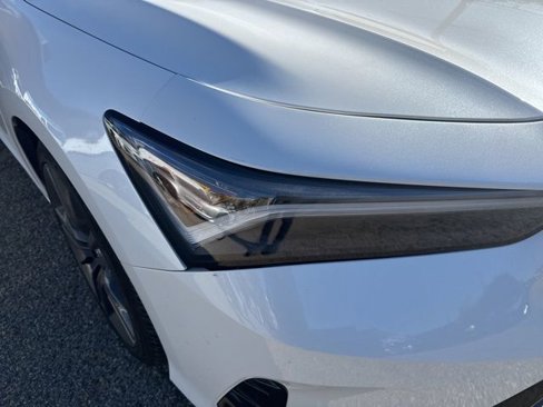 Used 2023 Acura Integra A-Spec image 2