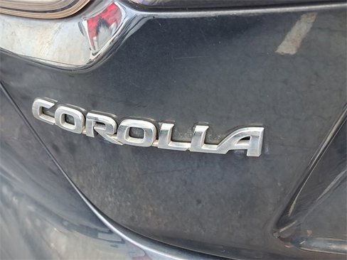 Used 2022 Toyota Corolla LE image 5