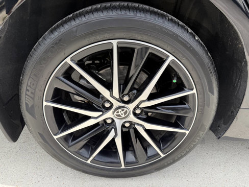 Used 2024 Toyota Camry SE image 25