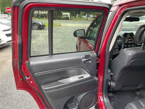 Used 2014 Jeep Compass High Altitude image 28