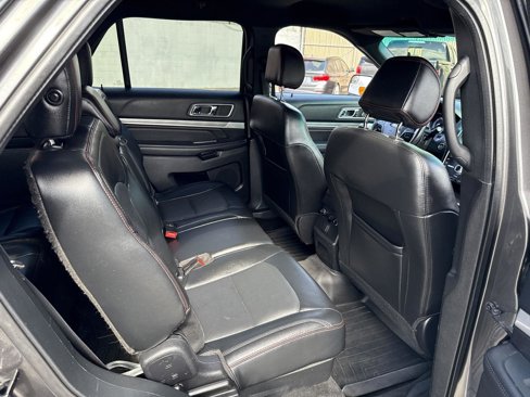 Used 2016 Ford Explorer Sport image 18