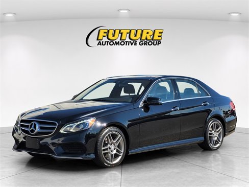 Used 2015 Mercedes-Benz E 400 Sedan w/ Lighting Package image 5