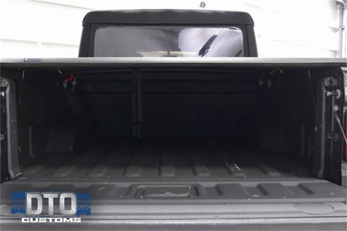 Used 2023 Jeep Gladiator Mojave w/ Trailer Tow Package image 19